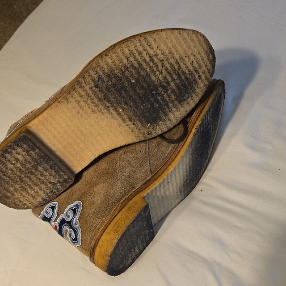 Gucci Brown Chukka Boots with Suede Finish main image 4